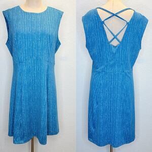 Title Nine Diamalete Blue Turquoise Short Convertible Dress Size L Nylon Blend